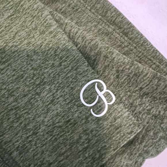 Bombshell Sportswear Green Jumpsuit - Picture 3 of 4